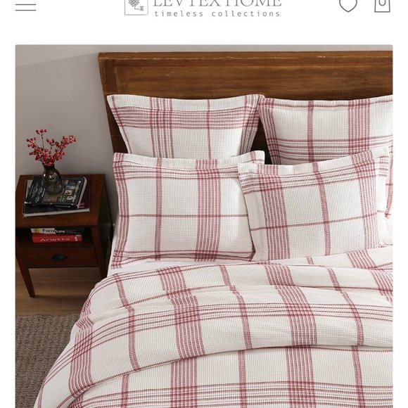 Levtex Red and White Plaid Quilt Set ( Comforter)